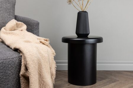 Namsos Sidobord ⌀40 Black – Dina Möbler