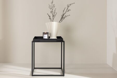 Porto Sidobord 45 x 45 Black – Dina Möbler