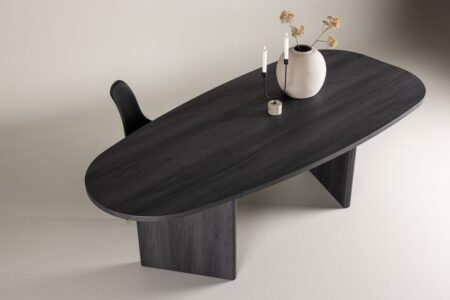 Grönvik Ovala Matbord 220 x 100 Black – Dina Möbler