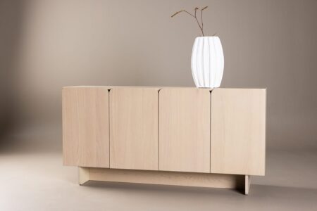 Tyresö Skåp 42 x 80 x 160 Whitewash – Dina Möbler