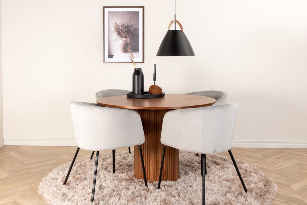 Berit & Bianca Matstolar Grå + Runda Matbord ⌀110 Walnut