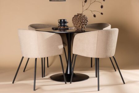 Berit & Glade Matstolar Beige + Runda Matbord ⌀100 Black – Dina Möbler